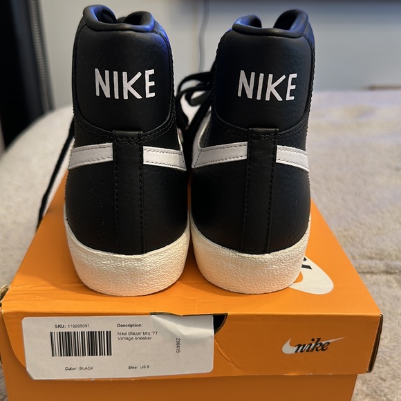 Nike Blazer Mid ‘77 Vintage Black and White Size 9.5 - Picture 1 of 7